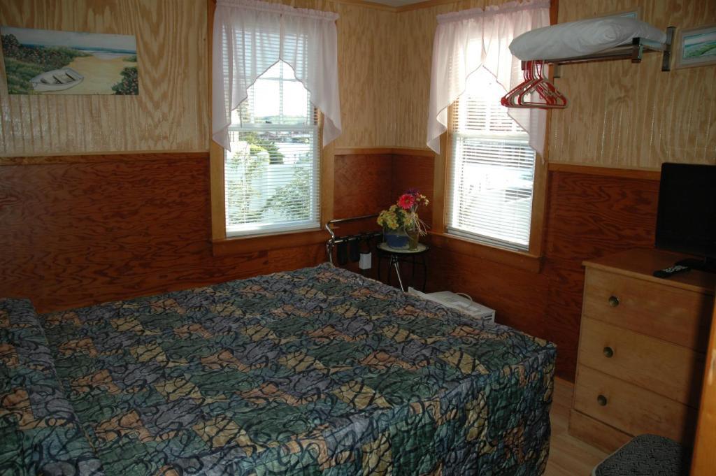Channel Waterfront Cottages Weirs Beach Szoba fotó