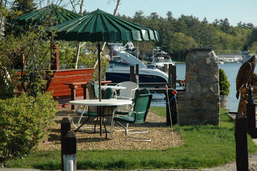 Channel Waterfront Cottages Weirs Beach Szoba fotó